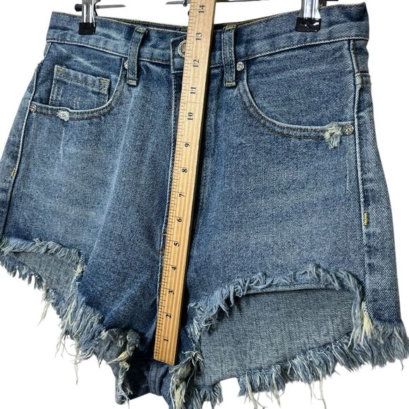 UNIF High-Rise Cutoff Shorts Women’s Size 28 Distressed Denim Y2K Grunge - Picture 13 of 13